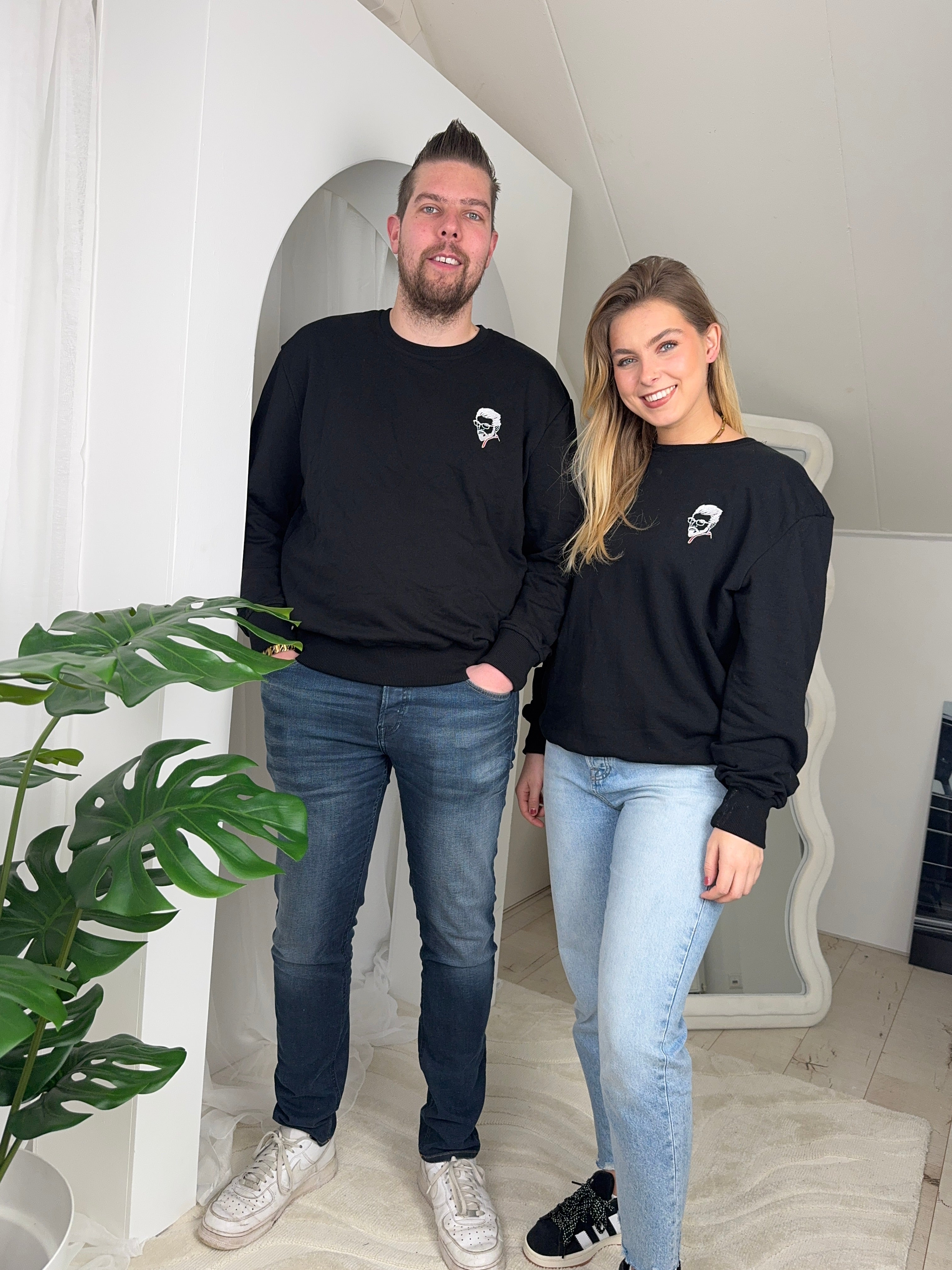 SWEATER BLACK